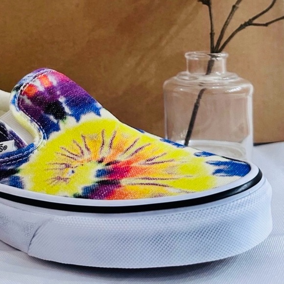 VANS ~ Colorful Tie-Dye Slip-On Canvas Sneakers size US Women’s 7 US Men’s 5.5 - Picture 7 of 8